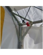 Tente de réception plein air 5 x 12 m TRIGANO installée pour événement extérieur﻿