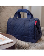 Sac de voyage Allrounder 18L Reisenthel en polyester recyclé avec compartiments multiples