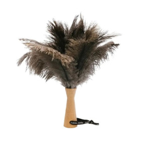 Petit plumeau à main Andrée Jardin en bois de hêtre et plumes d’autruche pour dépoussiérage intérieur